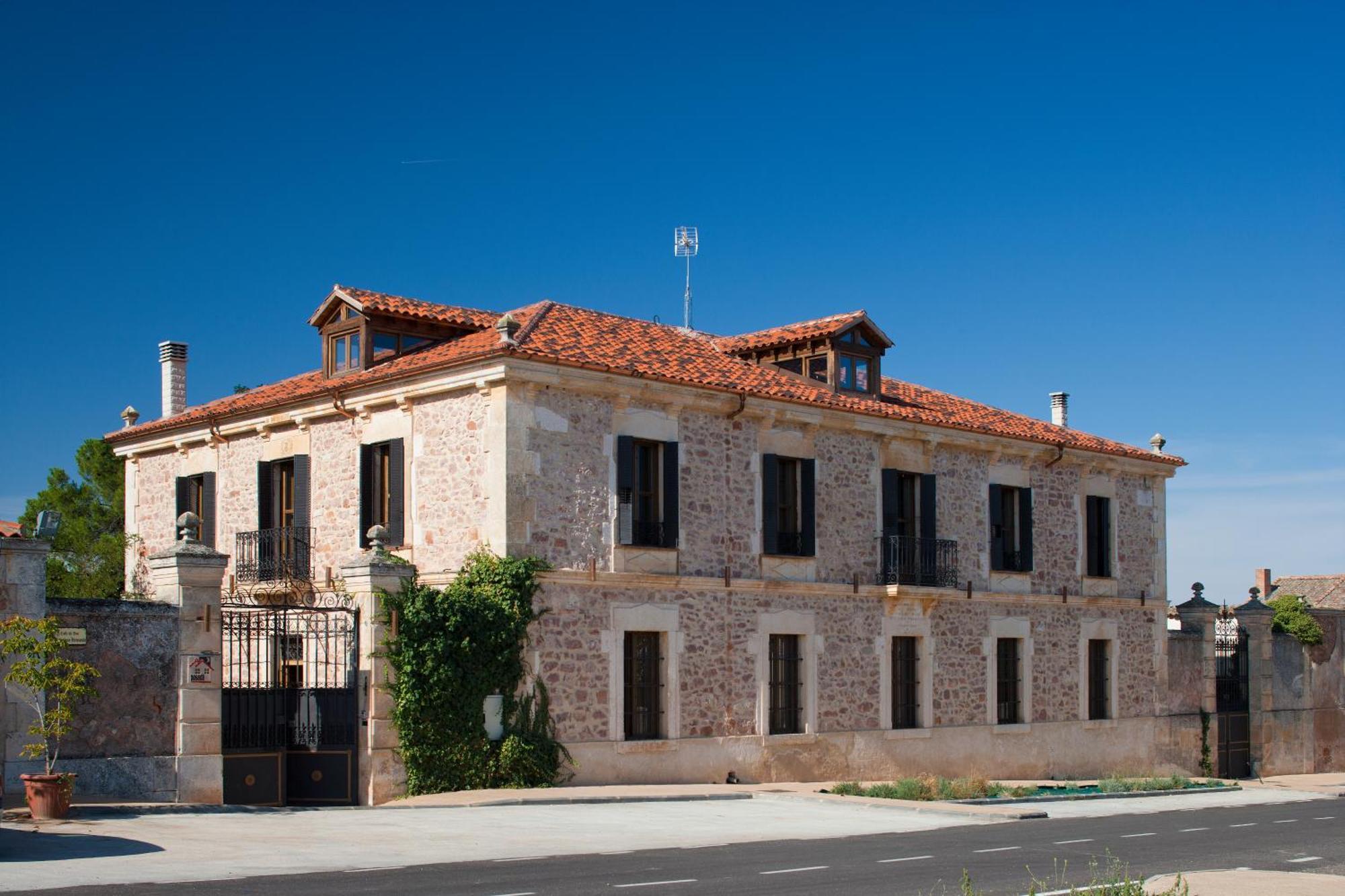 El Senorio De La Serrezuela Aldeanueva de la Serrezuela المظهر الخارجي الصورة